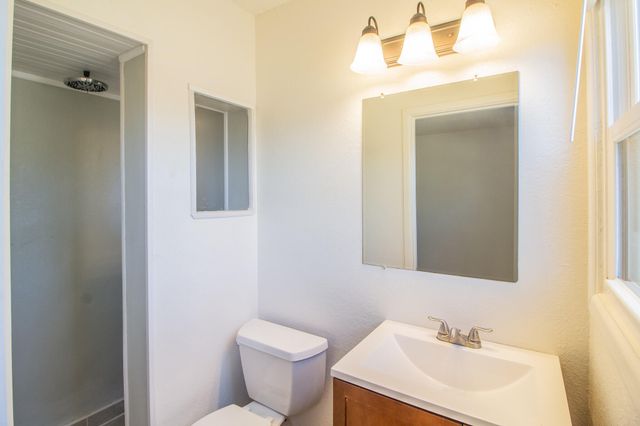 133 Elgin Avenue, Levelland, TX 79336