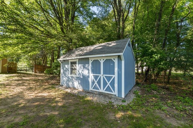5185 S 11th Street, Kalamazoo, MI 49009