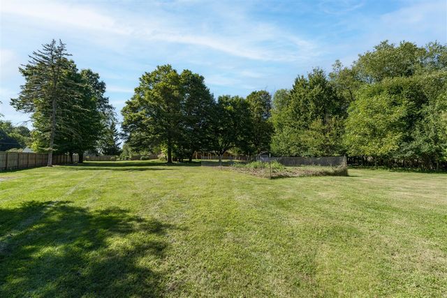 5185 S 11th Street, Kalamazoo, MI 49009