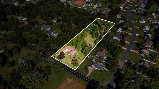 5185 S 11th Street, Kalamazoo, MI 49009