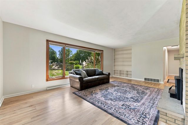 5185 S 11th Street, Kalamazoo, MI 49009