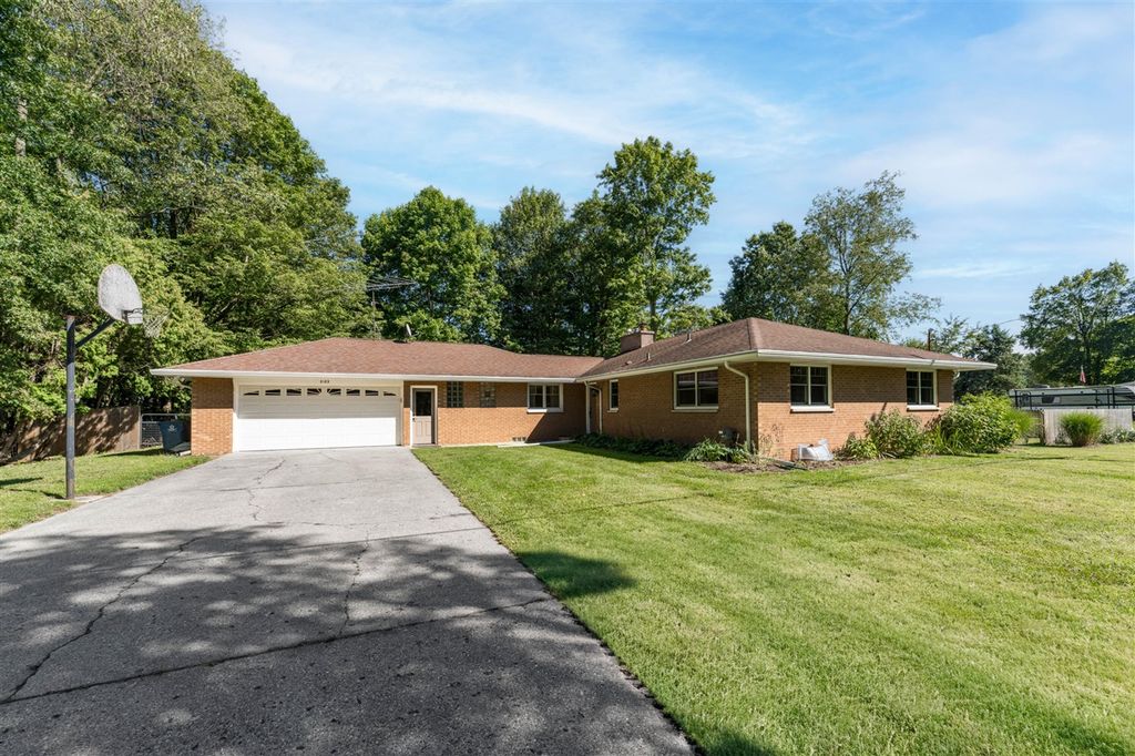 5185 S 11th Street, Kalamazoo, MI 49009