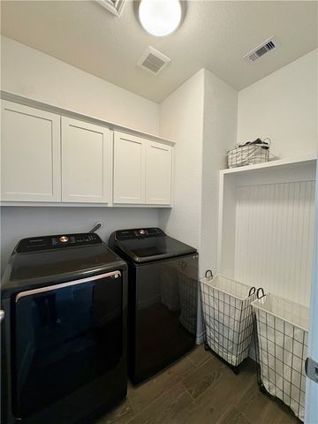 3401 Travis Ct, Corpus Christi, TX 78414