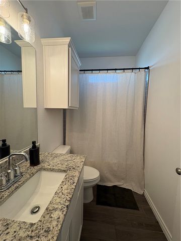 3401 Travis Ct, Corpus Christi, TX 78414