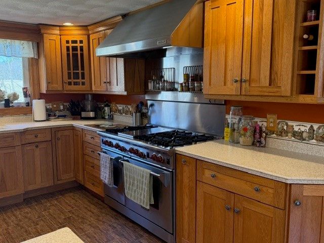 106 Seymour St, Berkley, MA 02779