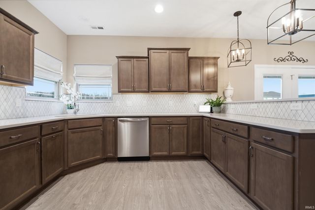 4336 Admirals Cove Drive, Lafayette, IN 47909