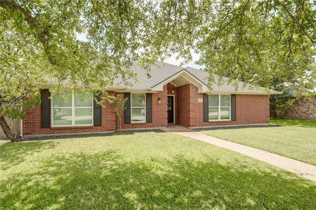 4700 Kensington Road, Bryan, TX 77802
