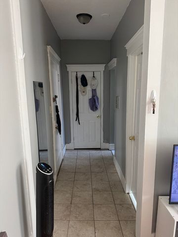 1568 Commonwealth Ave 12, Boston, MA 02135