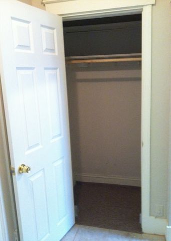 1568 Commonwealth Ave 12, Boston, MA 02135