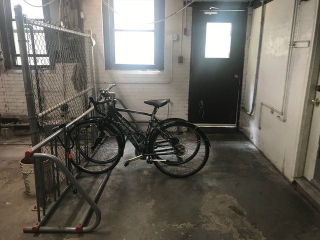 1568 Commonwealth Ave 12, Boston, MA 02135