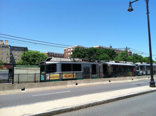 1568 Commonwealth Ave 12, Boston, MA 02135