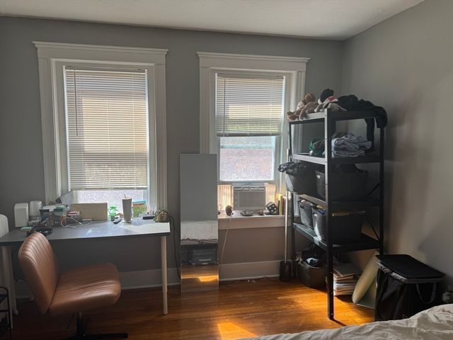 1568 Commonwealth Ave 12, Boston, MA 02135