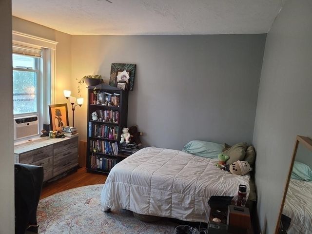 1568 Commonwealth Ave 12, Boston, MA 02135