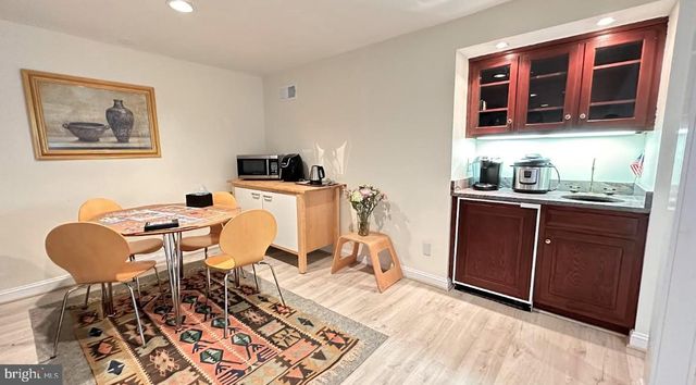 9915 GLEN ROAD, Potomac, MD 20854