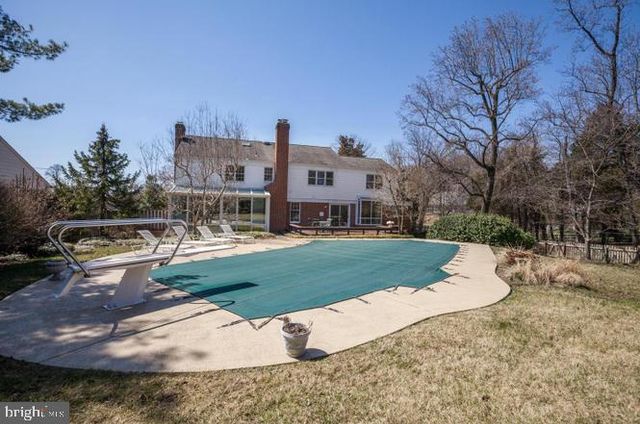 9915 GLEN ROAD, Potomac, MD 20854