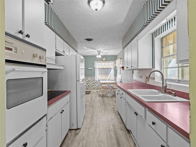 2047 GREENBRIAR BOULEVARD, Clearwater, FL 33763