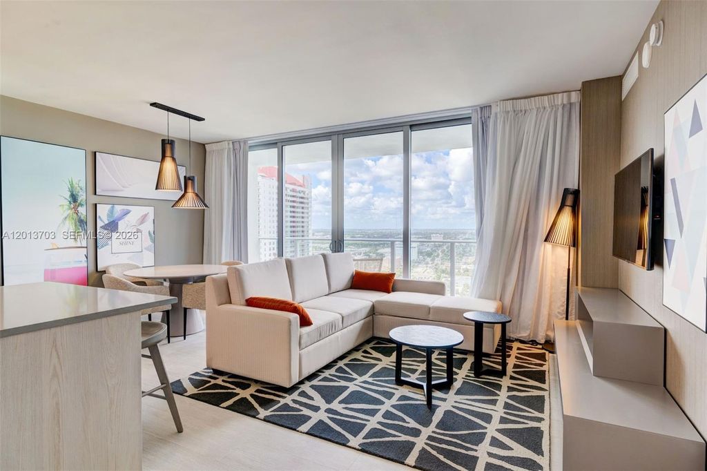 4010 S Ocean Dr R2106, Hollywood, FL 33019