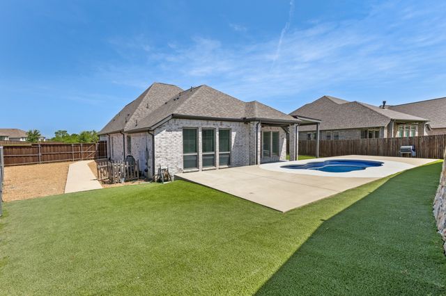960 Knoxbridge Road, Forney, TX 75126