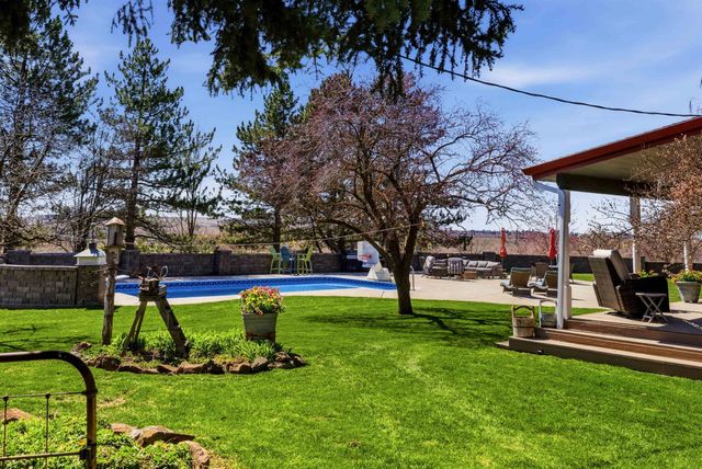 28752 N Tramm Rd, Reardan, WA 99029