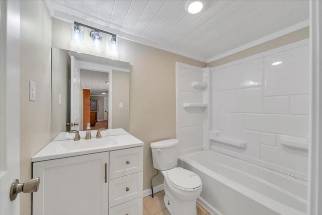 433 Dogwood Hill RD, Boones Mill, VA 24065