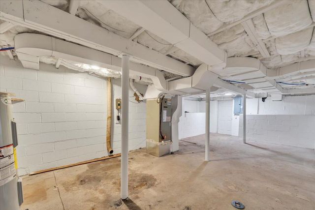 433 Dogwood Hill RD, Boones Mill, VA 24065