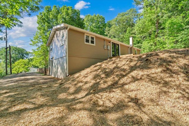 433 Dogwood Hill RD, Boones Mill, VA 24065