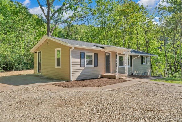 433 Dogwood Hill RD, Boones Mill, VA 24065