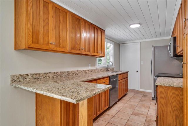 433 Dogwood Hill RD, Boones Mill, VA 24065