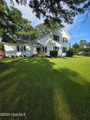 200 Snead Road, New Bern, NC 28560