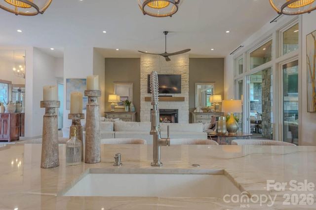 73 Angelina Lane, Mills River, NC 28759