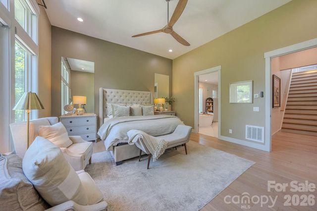73 Angelina Lane, Mills River, NC 28759