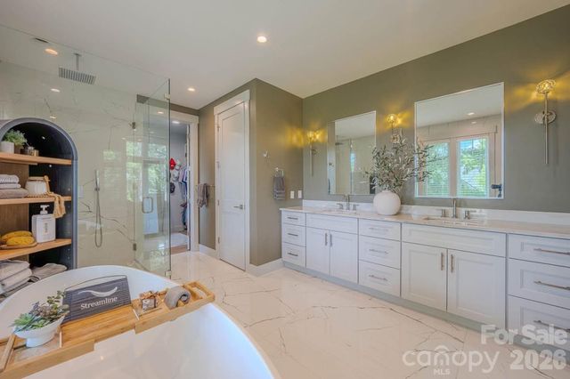73 Angelina Lane, Mills River, NC 28759