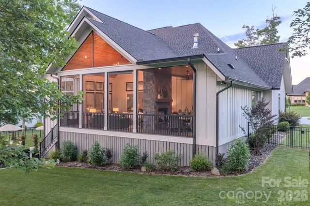 73 Angelina Lane, Mills River, NC 28759