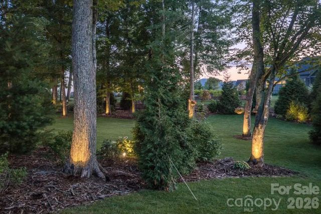 73 Angelina Lane, Mills River, NC 28759