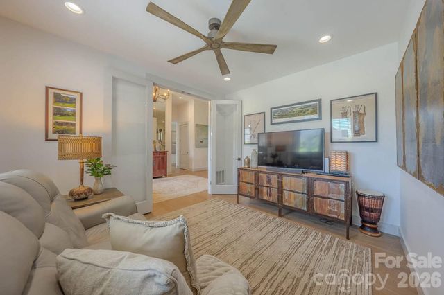 73 Angelina Lane, Mills River, NC 28759