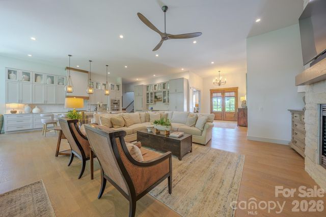 73 Angelina Lane, Mills River, NC 28759