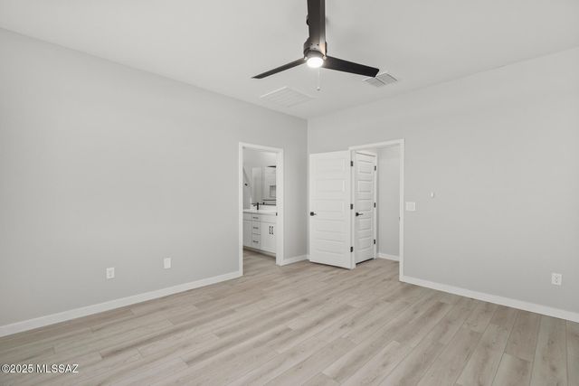 7802 S Wild Prairie Drive S, Tucson, AZ 85757