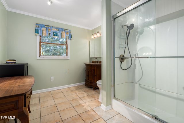 107 Beecham Lane, Johnson City, TN 37604