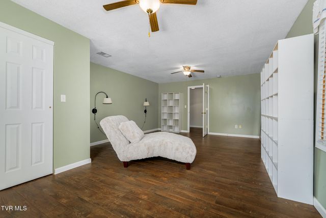 107 Beecham Lane, Johnson City, TN 37604