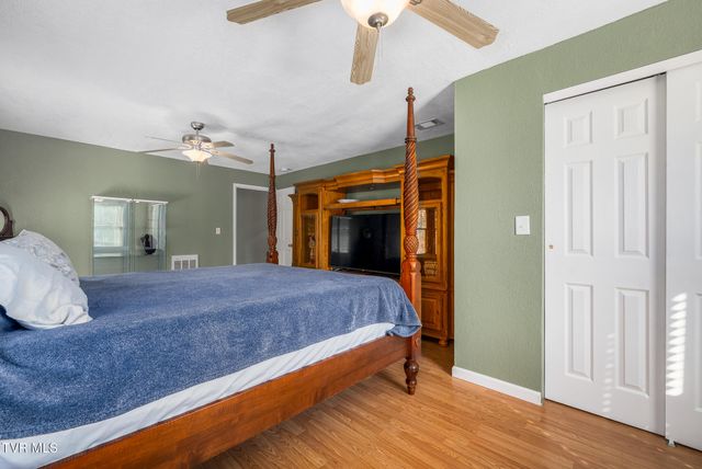 107 Beecham Lane, Johnson City, TN 37604