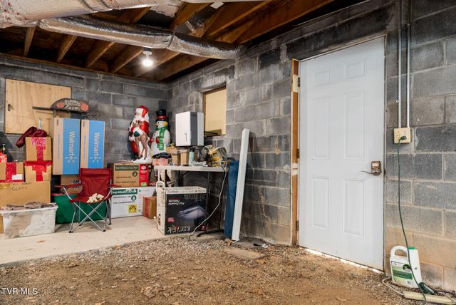107 Beecham Lane, Johnson City, TN 37604