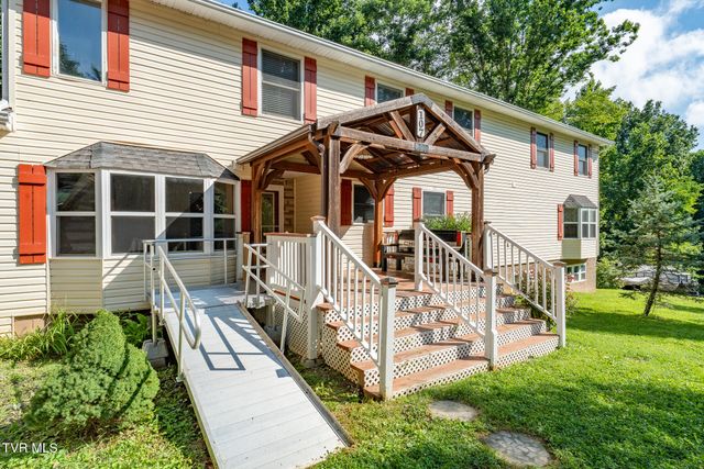 107 Beecham Lane, Johnson City, TN 37604