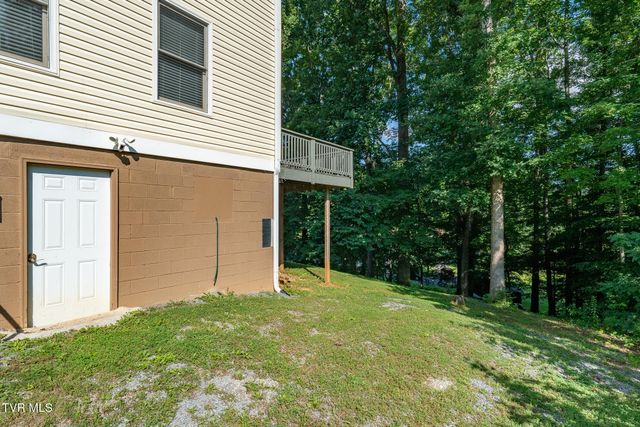 107 Beecham Lane, Johnson City, TN 37604