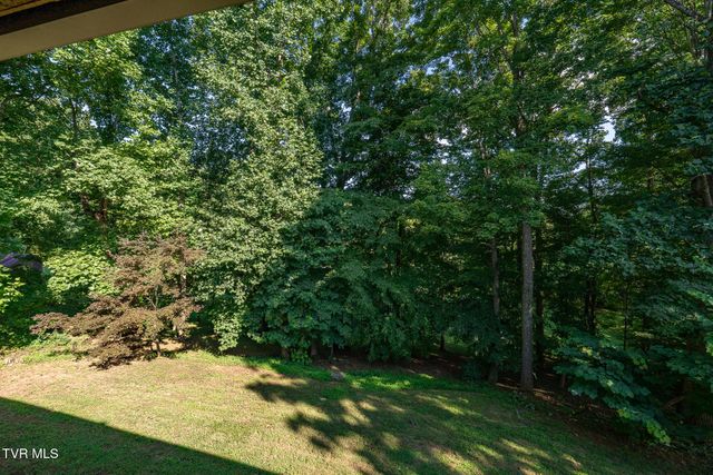 107 Beecham Lane, Johnson City, TN 37604