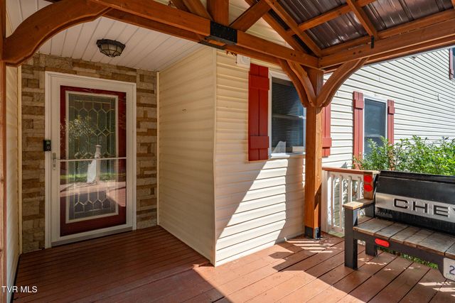 107 Beecham Lane, Johnson City, TN 37604