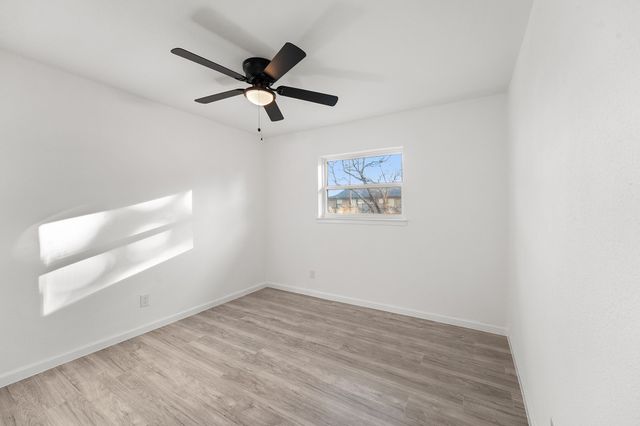 706 Hill City Drive, Duncanville, TX 75116