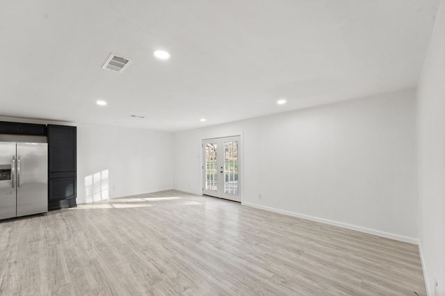 706 Hill City Drive, Duncanville, TX 75116