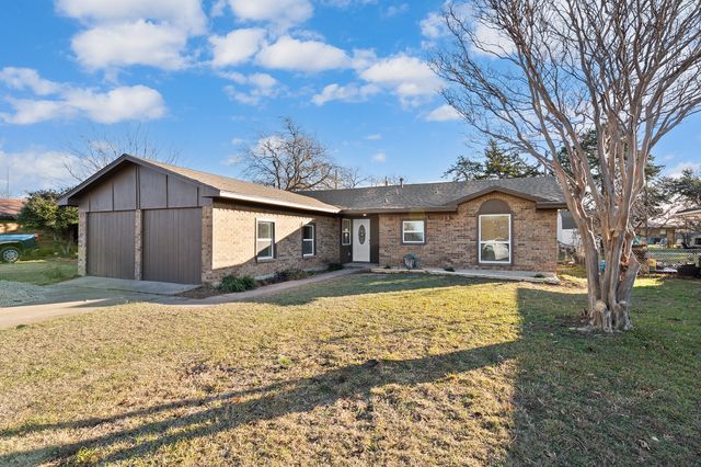 706 Hill City Drive, Duncanville, TX 75116