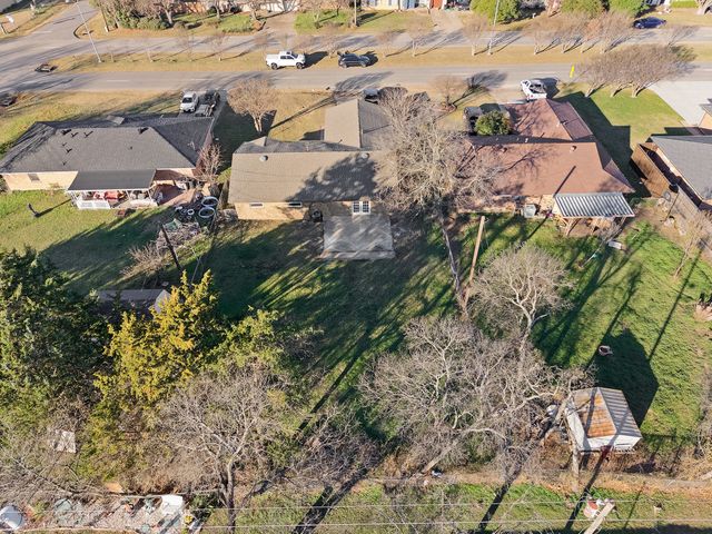 706 Hill City Drive, Duncanville, TX 75116