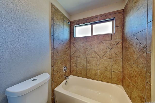 1819 Mobeetie Trail, San Antonio, TX 78245